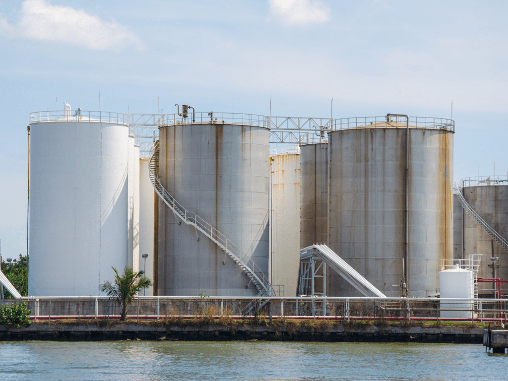 Ein umfassender Leitfaden zur Reinigung von Schiffskraftstofftanks