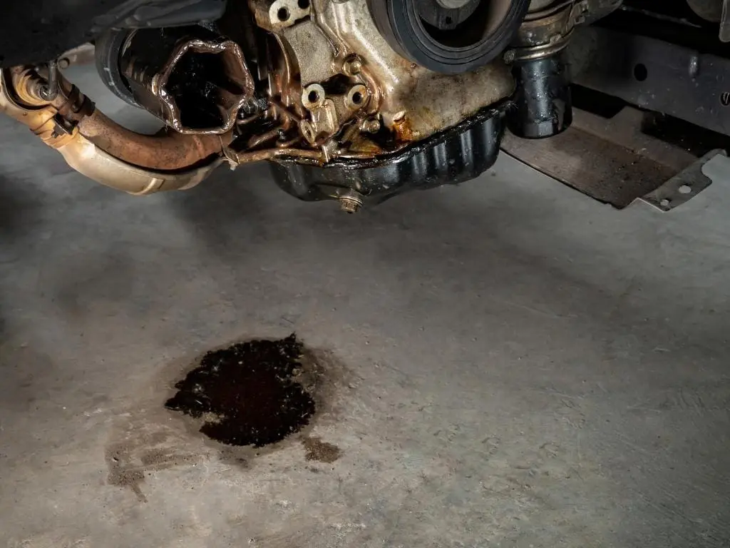 Motoröl-Leck: Ursachen, Risiken und wie man es behebt